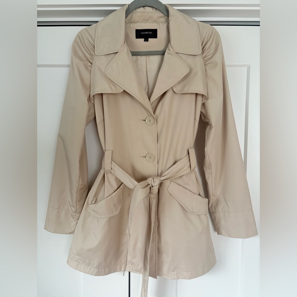NWOT Colebrook Classic Light Tan Women’s Short Trench Coat